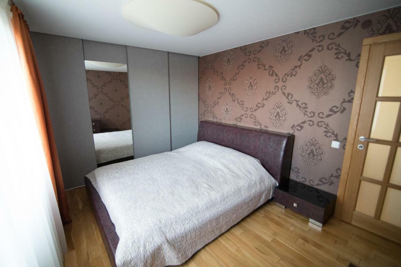 Cozy Apartment With A Wonderful Lake View Тельшяй Экстерьер фото
